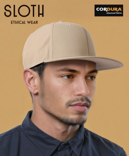 コーデュラ フラットバイザーベースボールキャップ /スロス(SLOTH) メンズモデル着用 107ベージュ